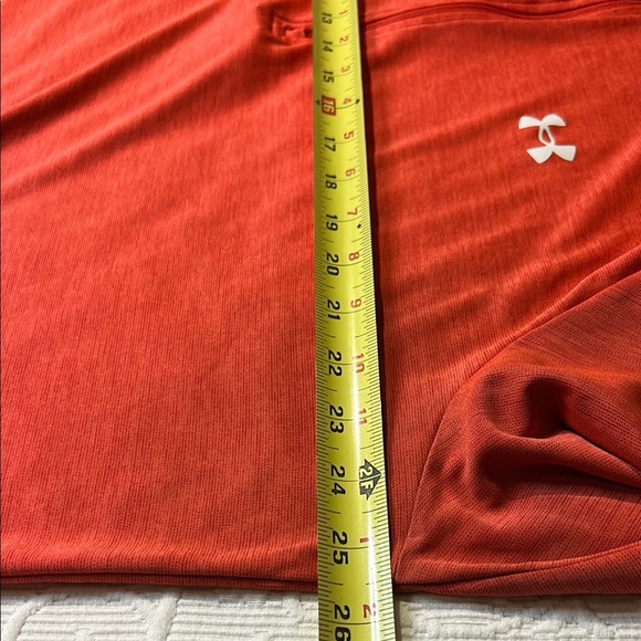 Under Armour Long Sleeve 1/4 zip Pullover. XXL - Picture 6 of 8
